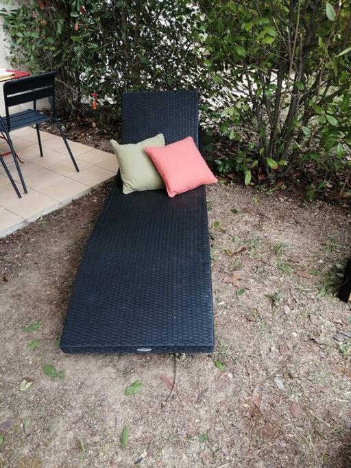 Le Soleil D Eugenie Appartement Dans Residence Avec Piscine Commune Pres De Carcassonne Olonzac Luaran gambar